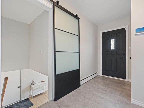 4th image of 351 Talbot Rd