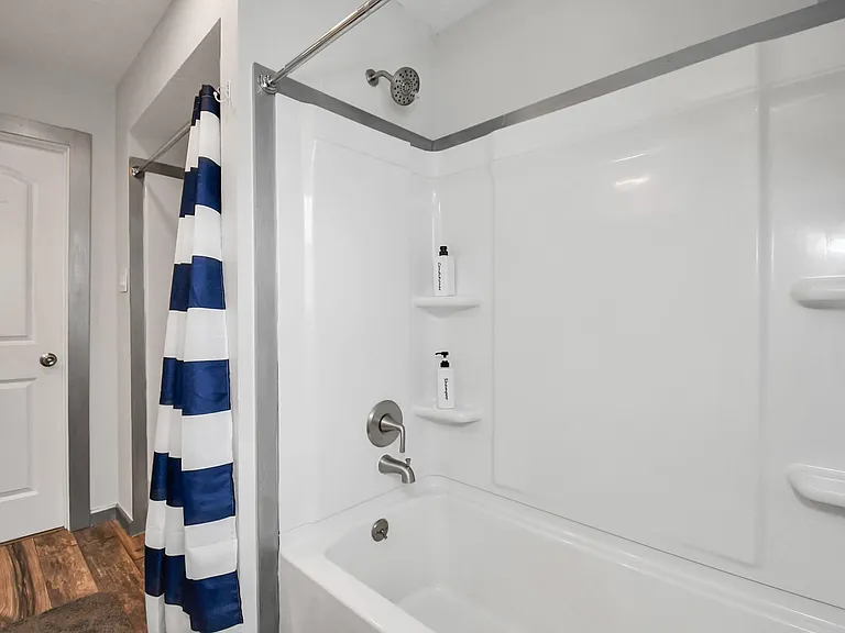 15711 Creekhaven Dr — Photo 20