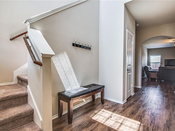 5th image of 314 Plum Dr