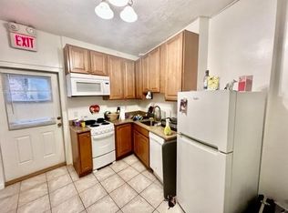 9 Charter St ROOM 303, Boston, MA 02113