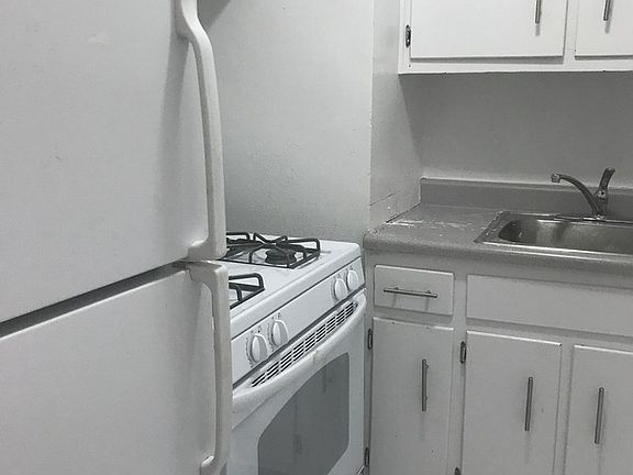 5th image of 9801 67th Ave APT 9T