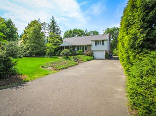 1470 Huntingdon Rd, Abington, PA 19001