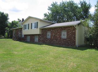 4482 Center Rd, Brunswick, OH 44212