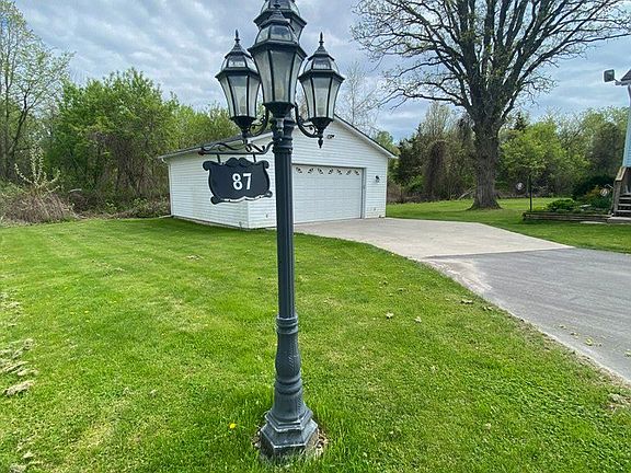 4th image of 87 Bernard Long Rd
