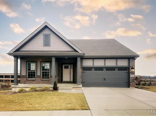 5333 Tesson Ct, Saint Louis, MO 63128