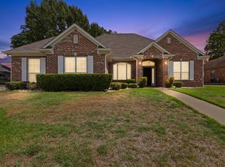3302 Saint Andrews Dr, Longview, TX 75605