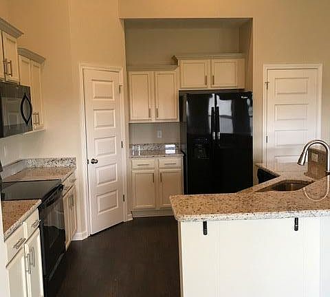 4th image of 1418 Alamo Ave