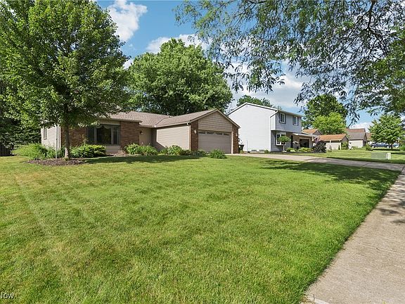 2nd image of 14214 Revere Cir