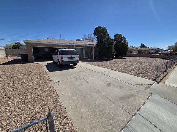 848 Hidalgo Cir NW