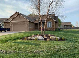 1340 E Prairie View Rd, El Dorado, KS 67042