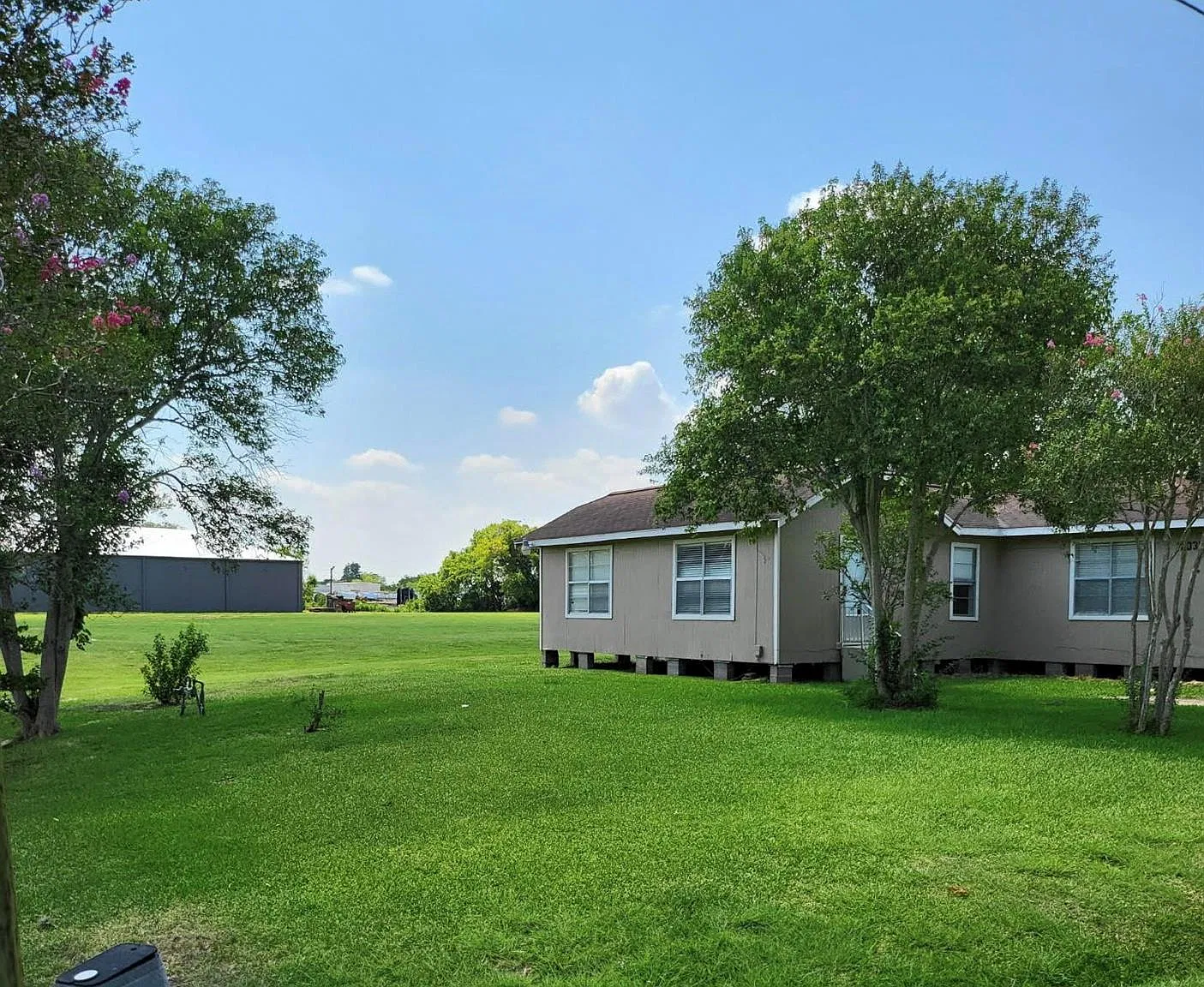 2 bed, 2.0 bath, 1156 sqft, $1,750 — Photo 1