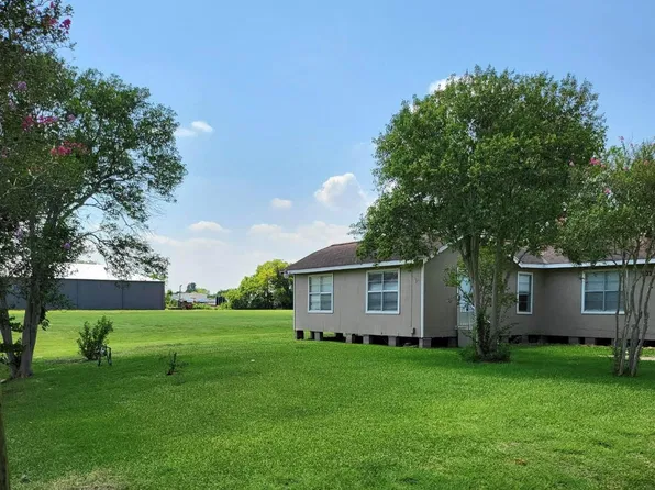 12031 N L St, La Porte, TX 77571