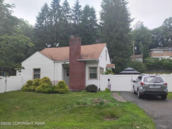 146 Maple Ave, East Stroudsburg, PA 18301