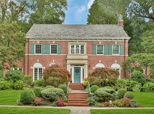 540 Monterey Ave, Pelham, NY 10803