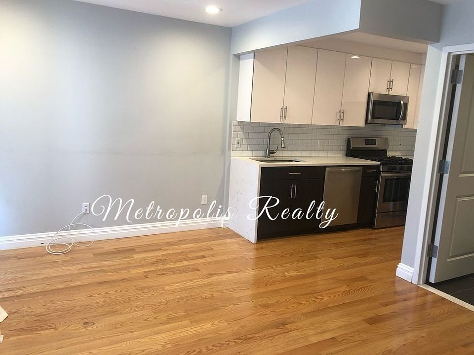 1st image of 23-23 Astoria Blvd #1