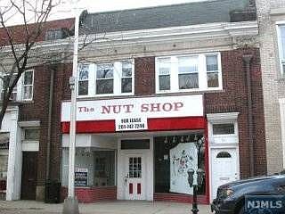 1st image of 55 Westwood Ave