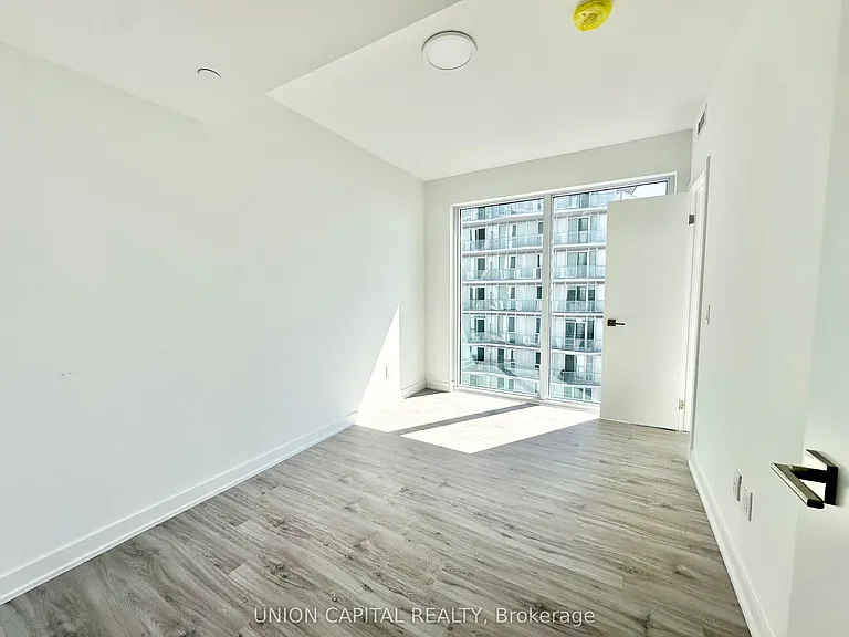 252 Church St #5511 — Photo 12