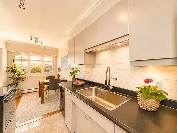 3rd image of 2430 Point Grey Rd #305