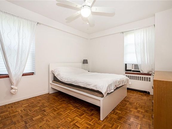 3rd image of 180 Pearsall Dr APT 1A