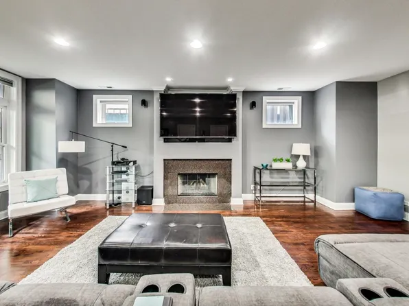 453 N May St APT Gn, Chicago, IL 60642