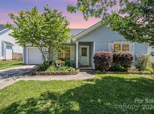 1913 Conifer Cir, Charlotte, NC 28213