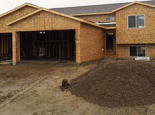 19 Cambridge Cv, Surrey, ND 58785