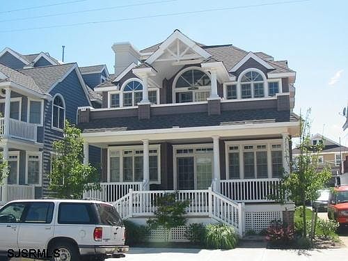 1st image of 912 4th St #1