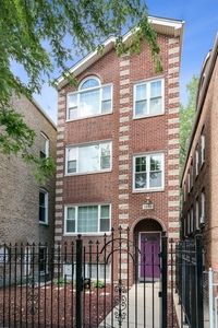 1320 N Greenview Ave APT 1, Chicago, IL, 60642