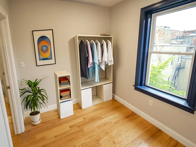 81 Prince St #4 — Photo 10