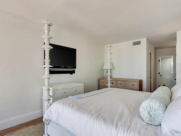 225 S Beach Rd #204 — Photo 22