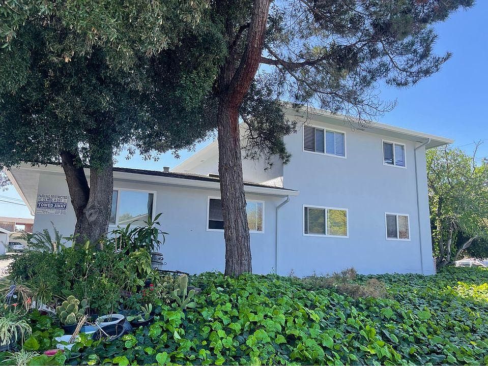 2nd image of 628 San Juan Dr Unit C