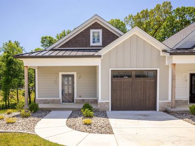 753 Eagle Point Dr, Grand Rivers, KY, 42045