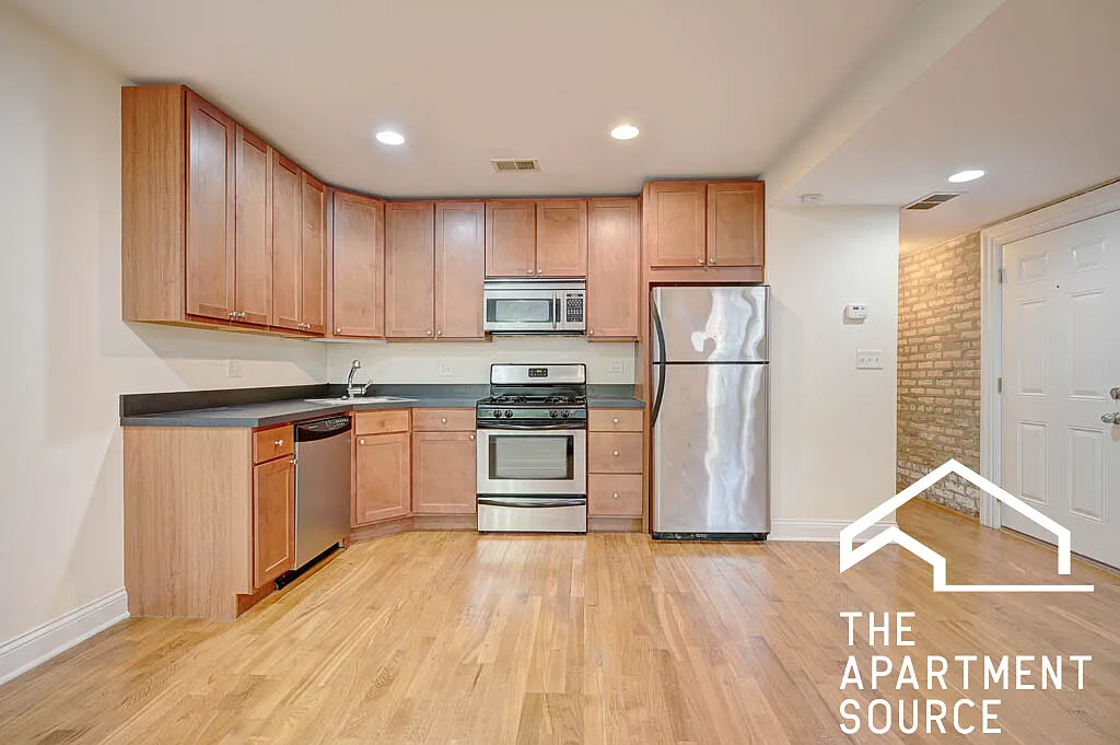 2 bed, 1051 sqft, $2,795 — Photo 1