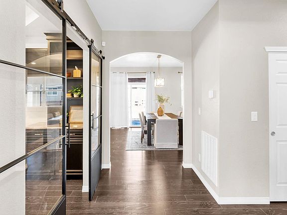 4th image of 6028 Moran Rd