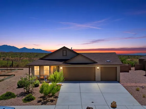 8886 E Moontear Way, Vail, AZ 85641