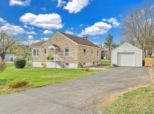 5120 Starkey Rd, Roanoke, VA 24018