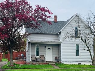 230 N Railroad St, Geneva, IN 46740