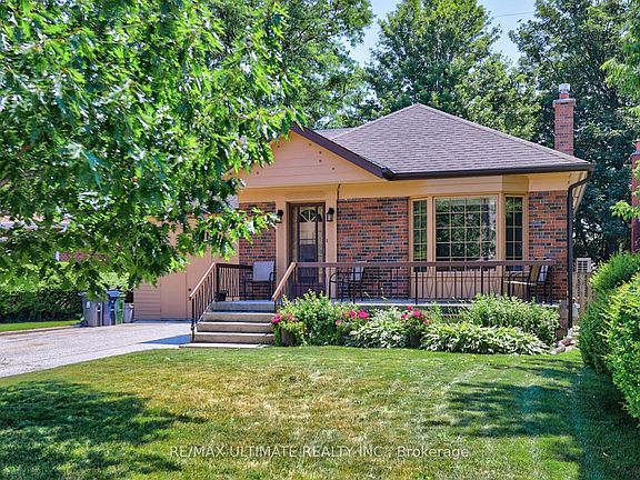 3rd image of 81 Flora Dr
