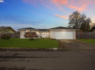 1085 Stillman Ave, Eugene, OR 97404