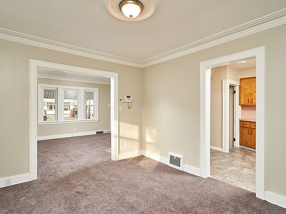 2nd image of 1552 Wildon Ave