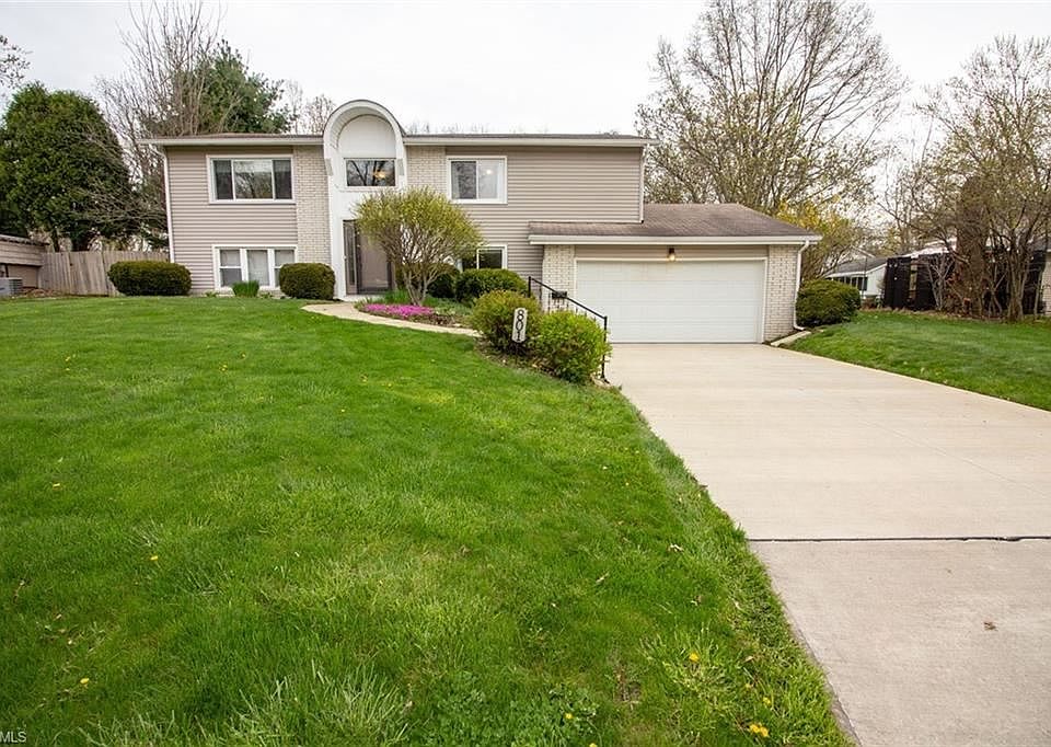 1st image of 801 Valley Dr