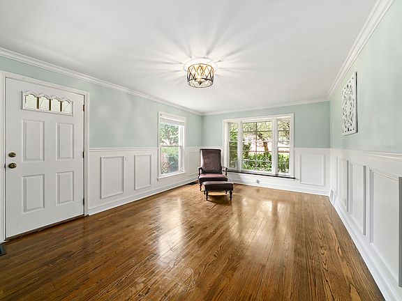 5th image of 1849 S 60th Ct