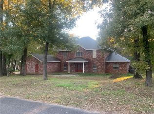 1820 W Medalist Rd, Pineville, LA 71360