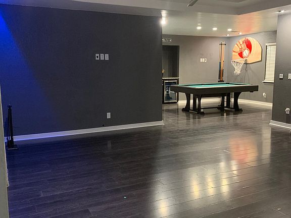 3rd image of 515 Wood Hollow Ln