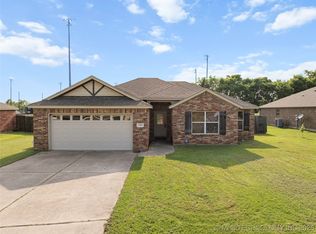1204 Gantt Dr, Marietta, OK 73448