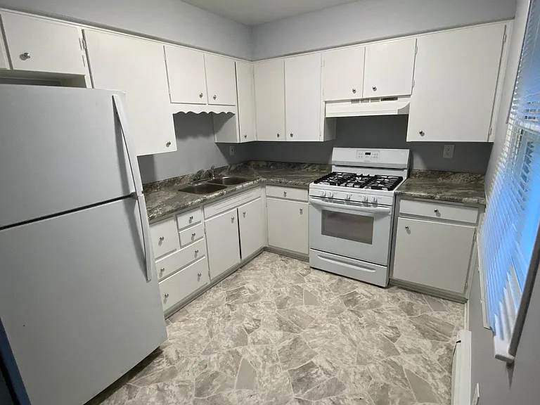 1709 Kennedy Ave #2 — Photo 4