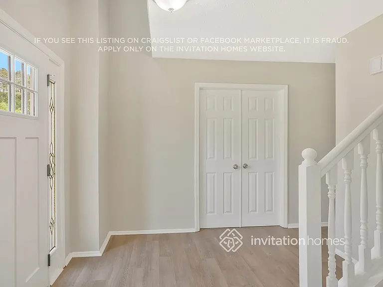 1141 Shady Creek Dr — Photo 2