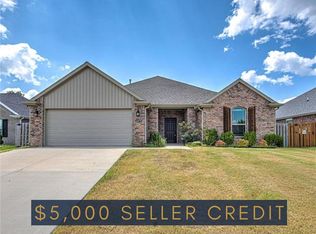 4479 W Topeka Ave, Fayetteville, AR 72704