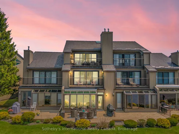 8 Beck Blvd #10, Penetanguishene, ON L9M 1C3