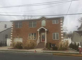 825 9th St, Secaucus, NJ 07094